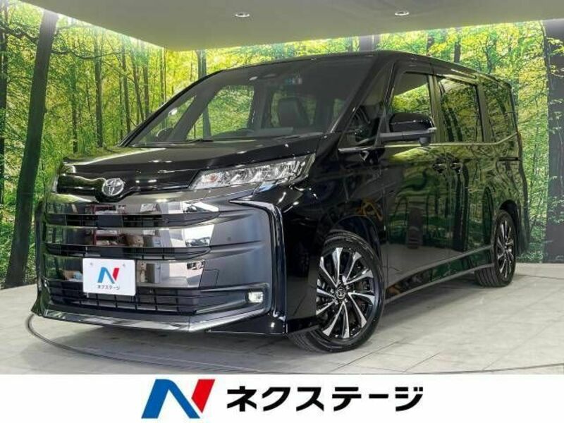 TOYOTA　NOAH