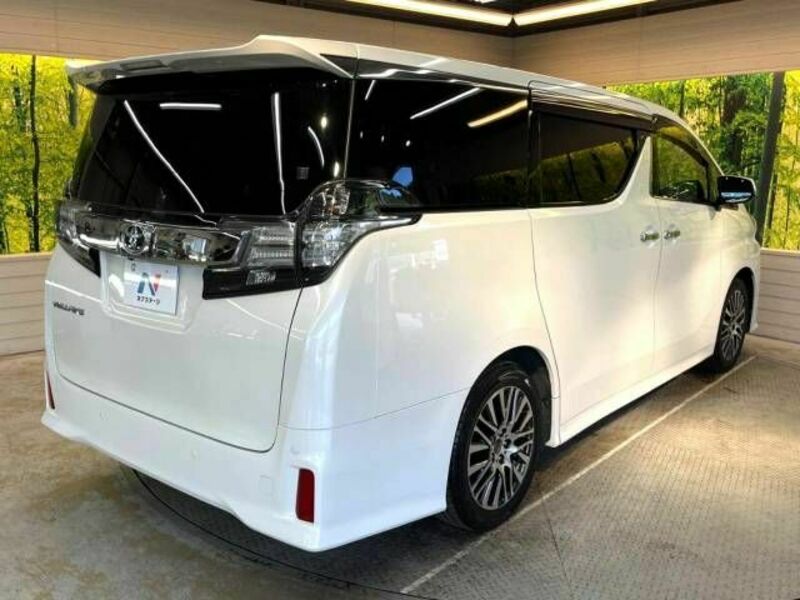 VELLFIRE-19