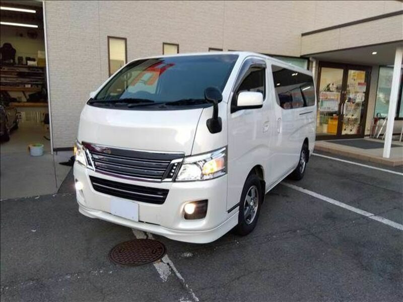 NISSAN　NV350 CARAVAN