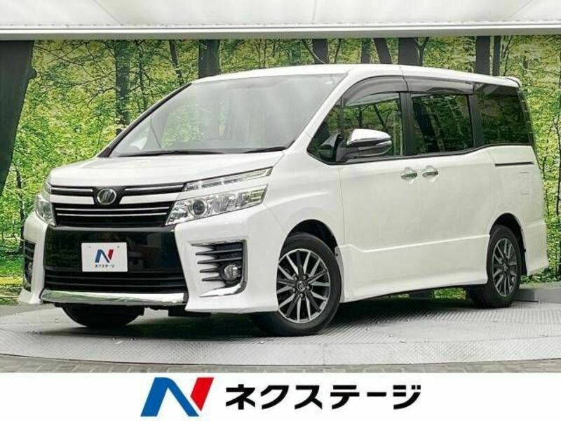 TOYOTA　VOXY