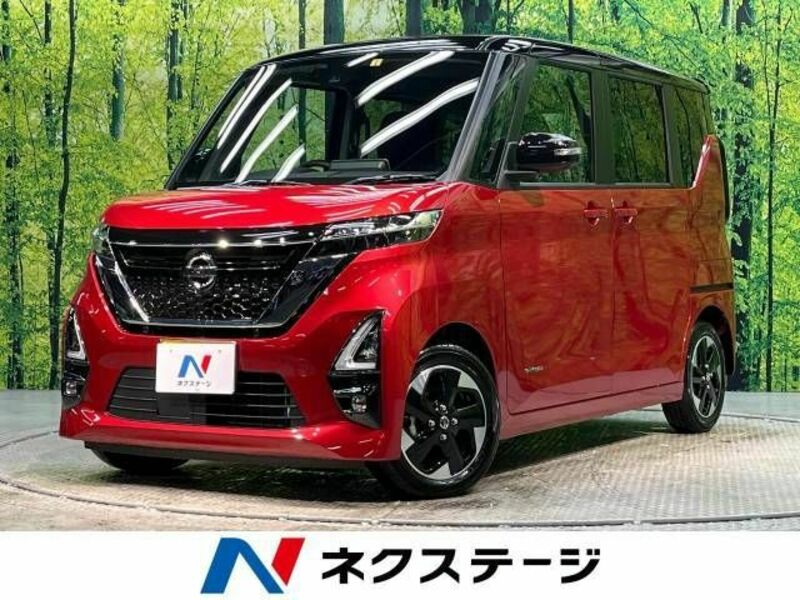 NISSAN　ROOX