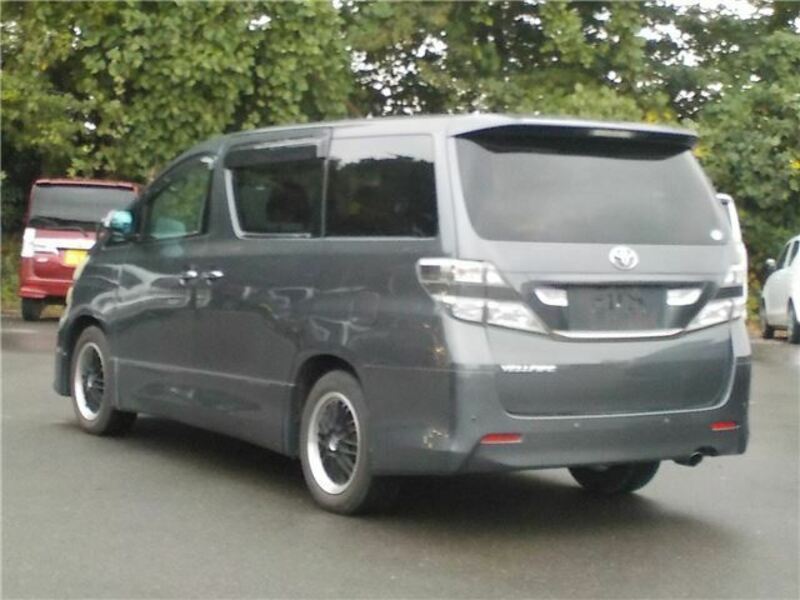 VELLFIRE-1