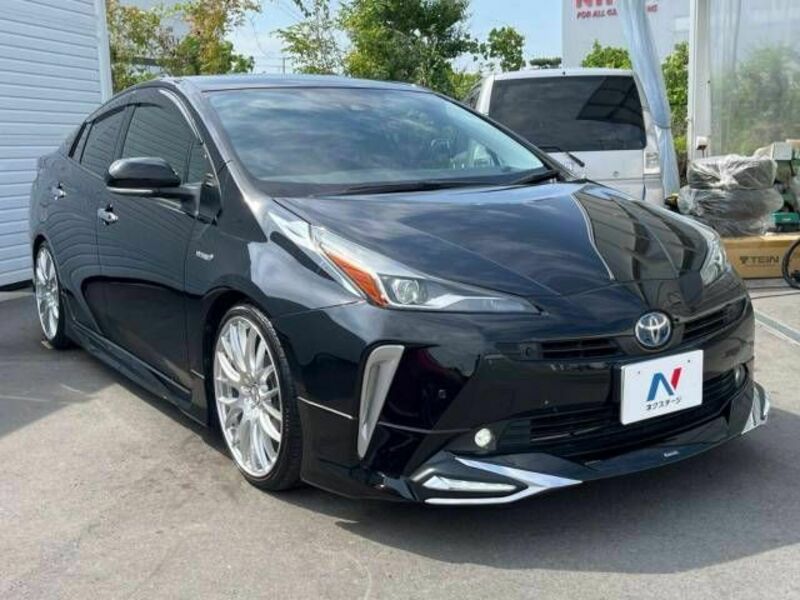 PRIUS-17