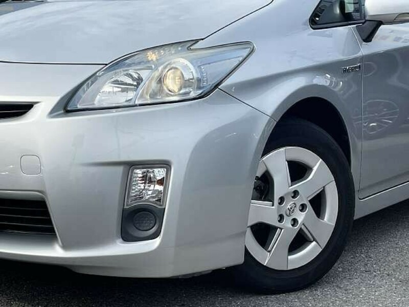 PRIUS-7