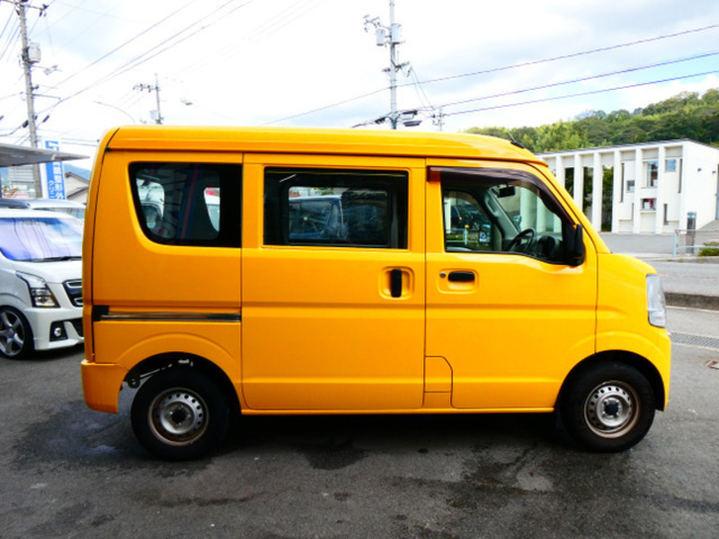 MINICAB VAN-16