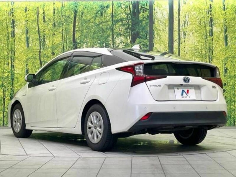 PRIUS-17