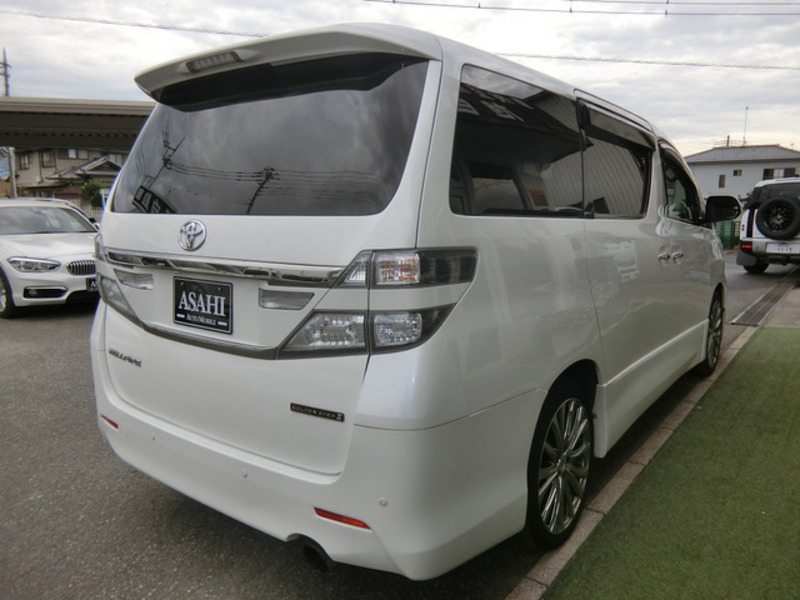 VELLFIRE-5