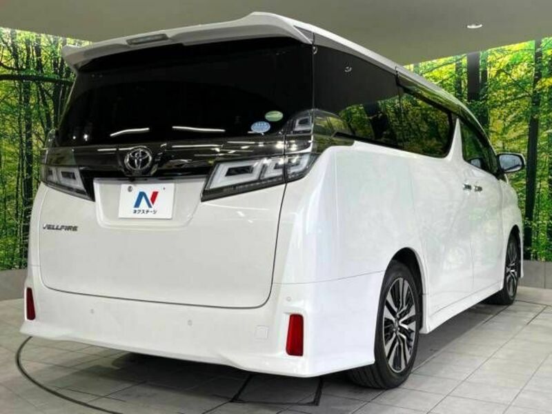 VELLFIRE-17