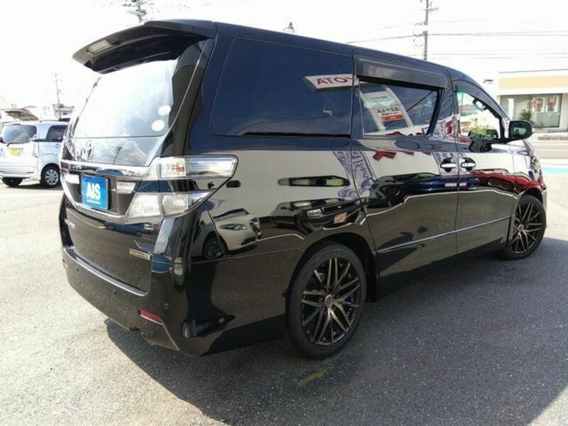 VELLFIRE-1