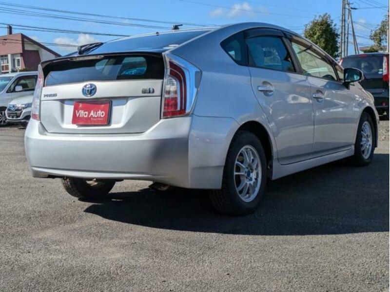 PRIUS-12