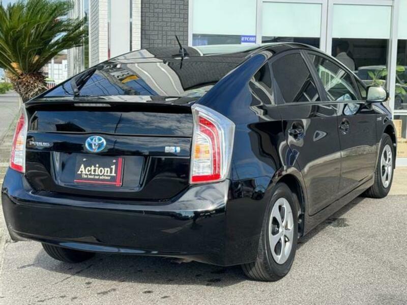 PRIUS-18