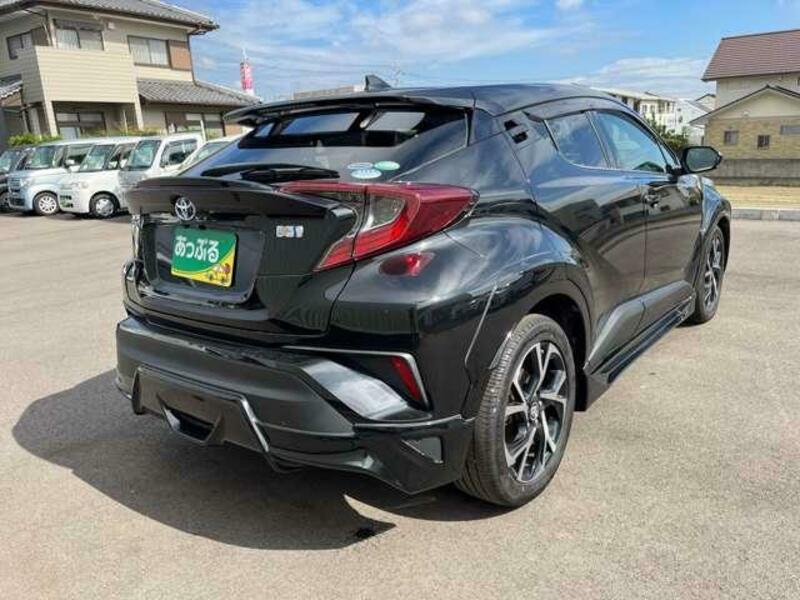 C-HR-6