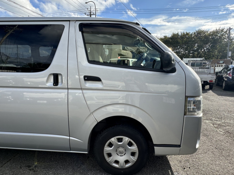 HIACE VAN-14