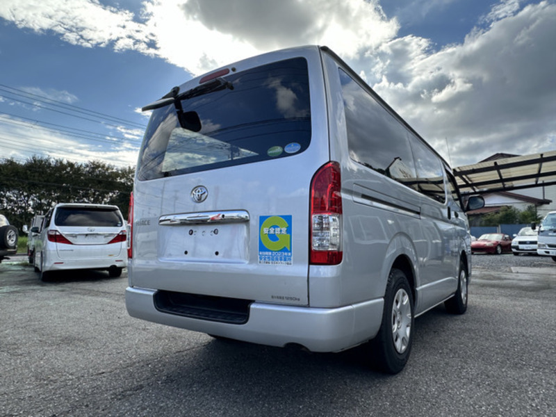 HIACE VAN-9