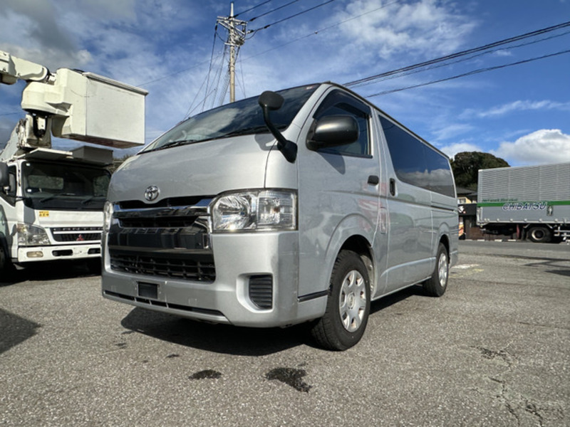 HIACE VAN-13