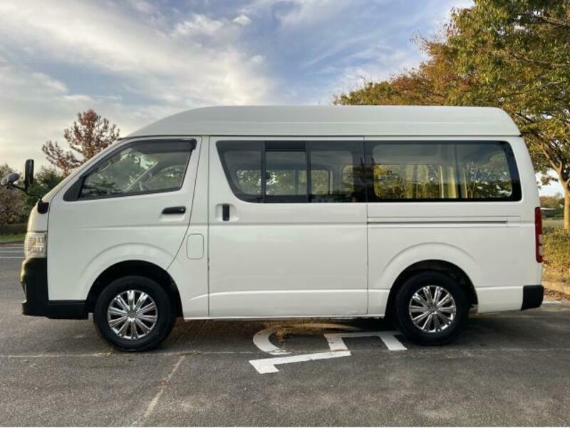 HIACE VAN-7