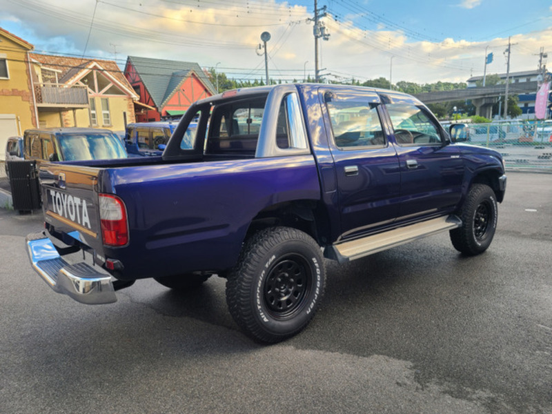 HILUX-6