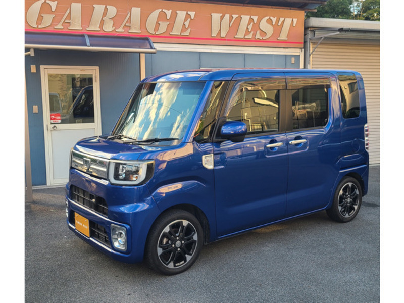 DAIHATSU WAKE