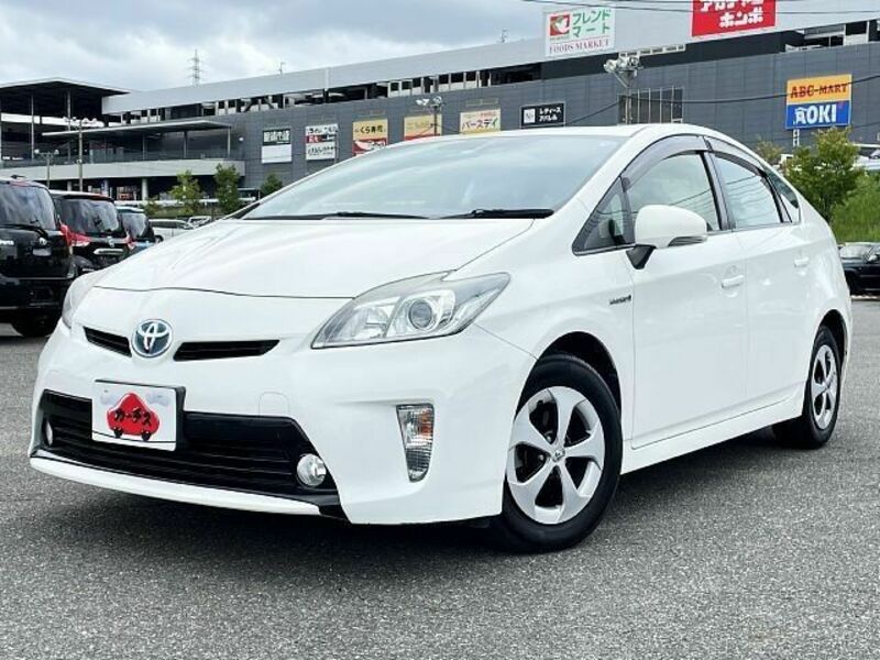 TOYOTA　PRIUS