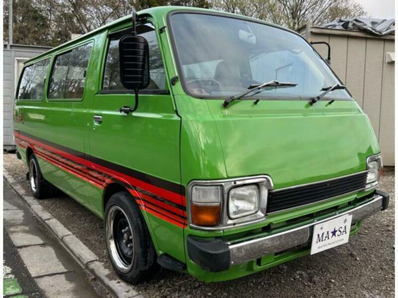 TOYOTA　HIACE