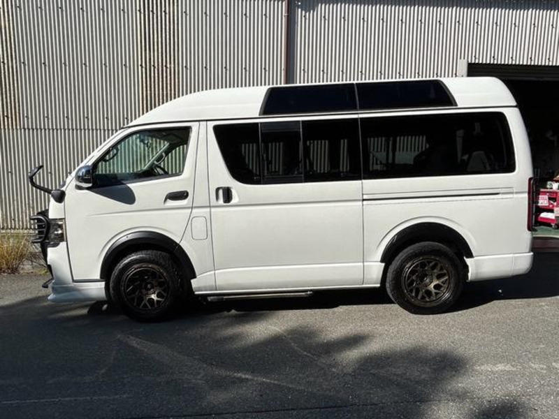 HIACE VAN-10