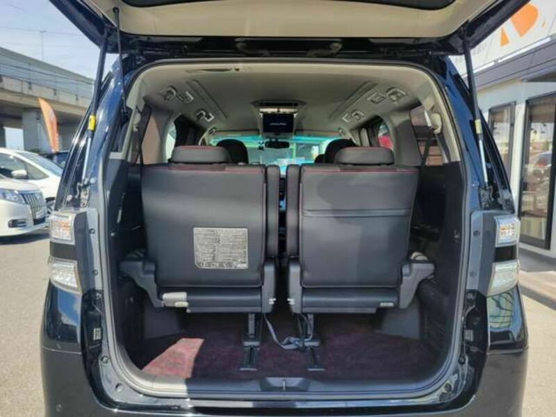 VELLFIRE-10