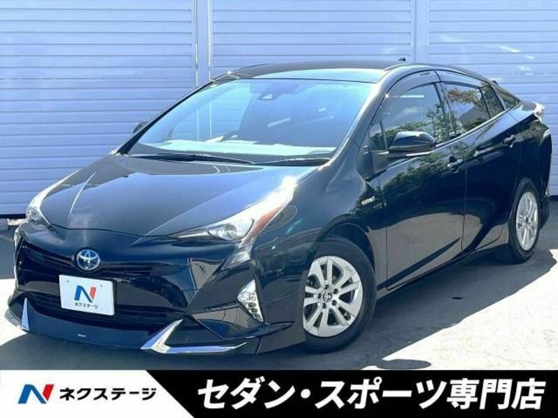 TOYOTA　PRIUS