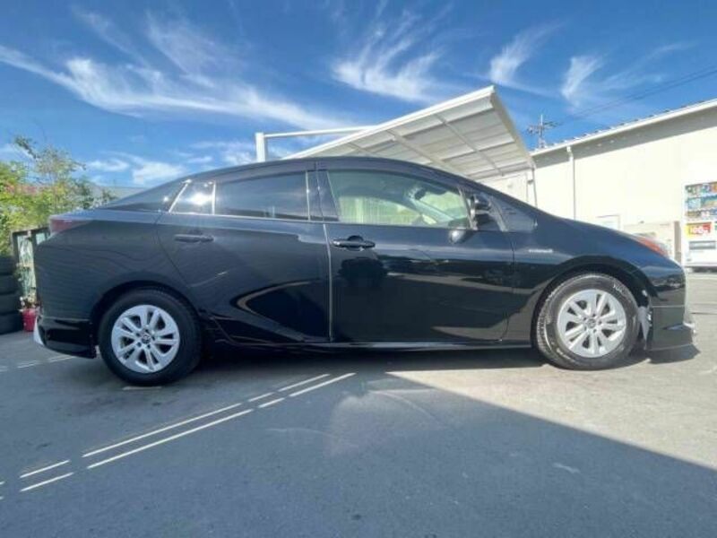 PRIUS-10