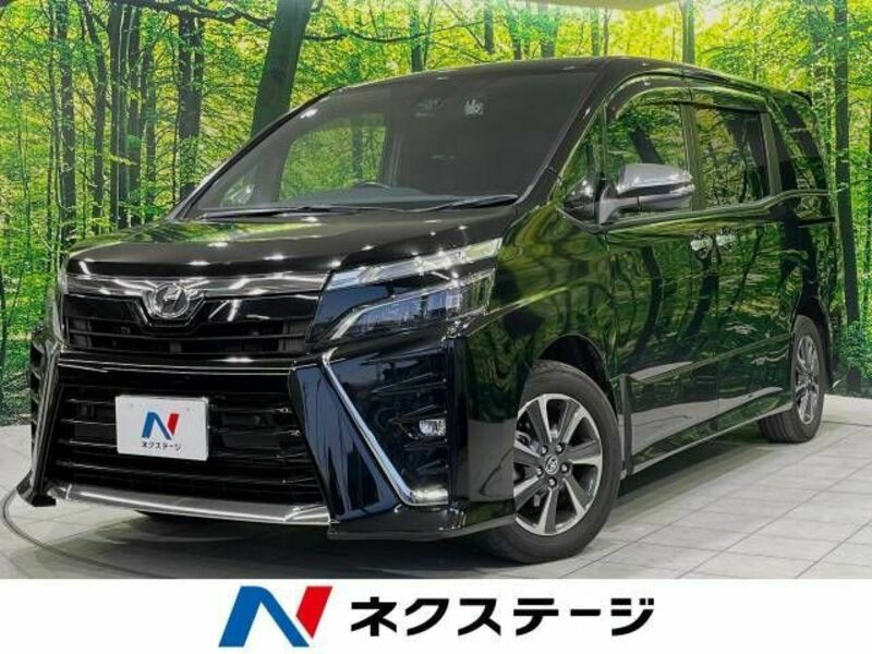 TOYOTA　VOXY