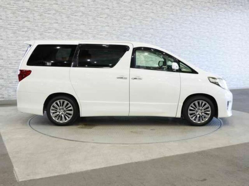 ALPHARD-12