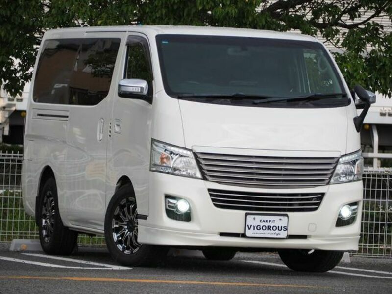 NV350 CARAVAN-0