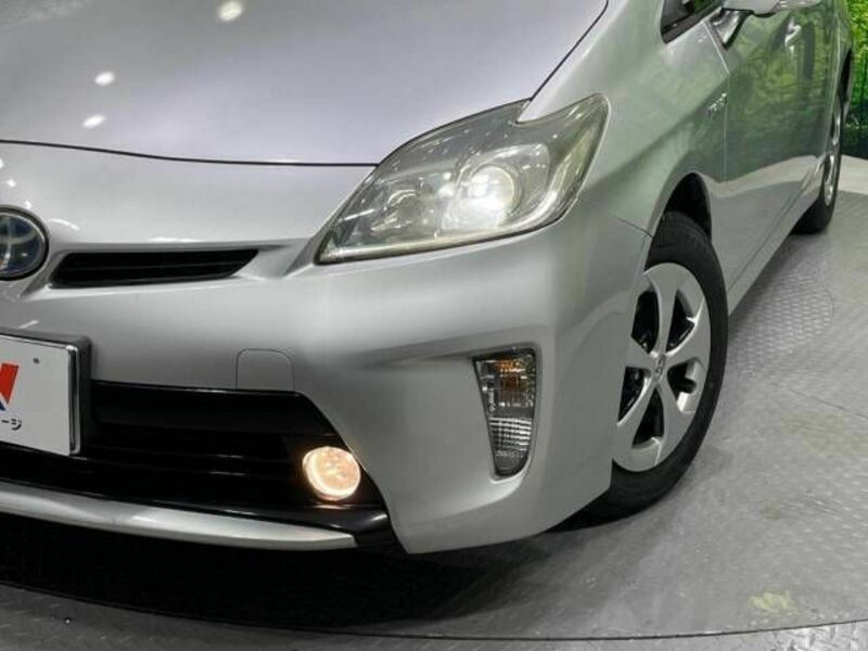 PRIUS-12