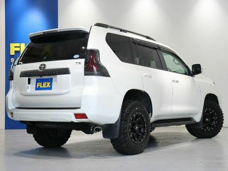 LAND CRUISER PRADO-4