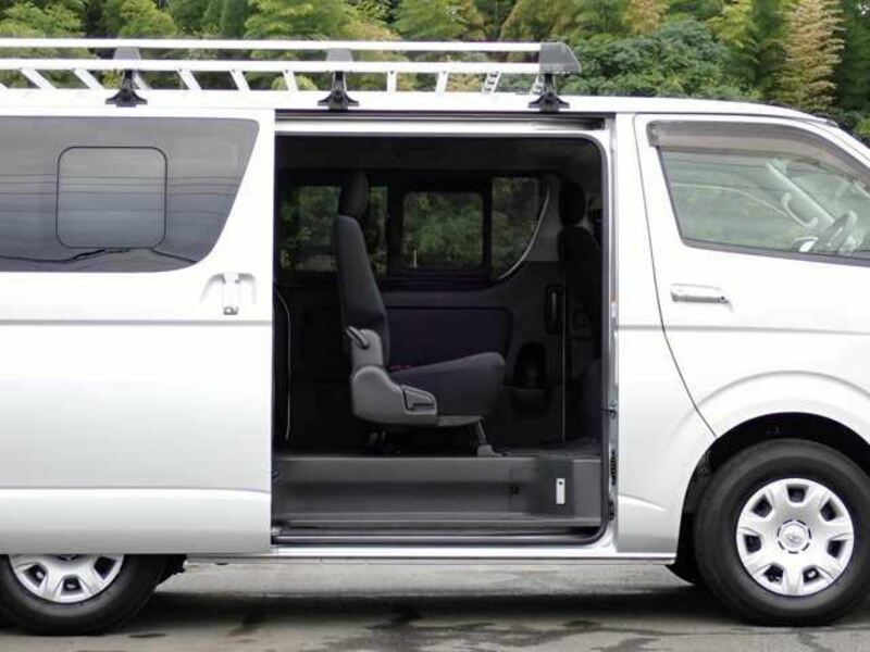 HIACE VAN-19