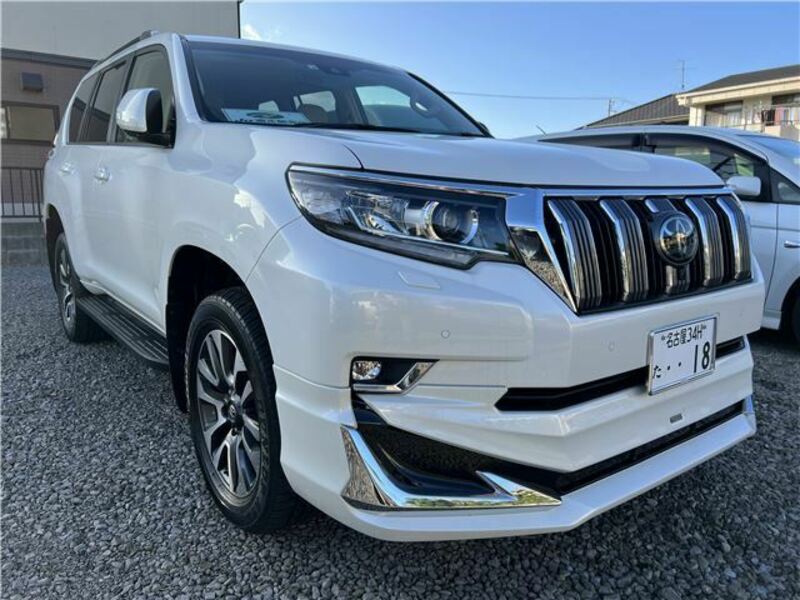 TOYOTA　LAND CRUISER PRADO