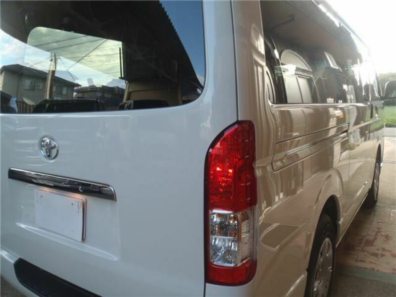 HIACE VAN-24