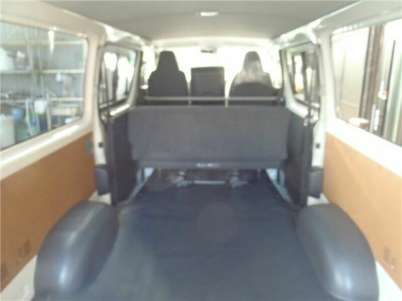 HIACE VAN-26