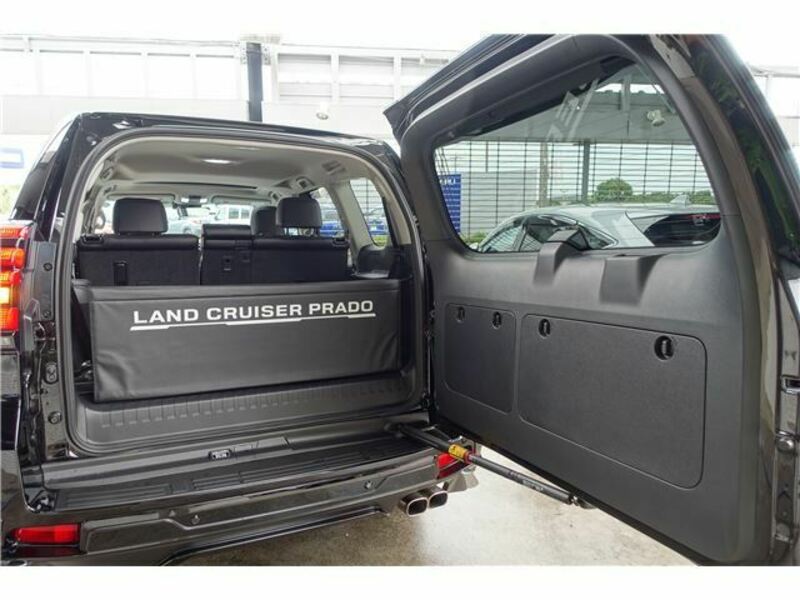 LAND CRUISER PRADO-7