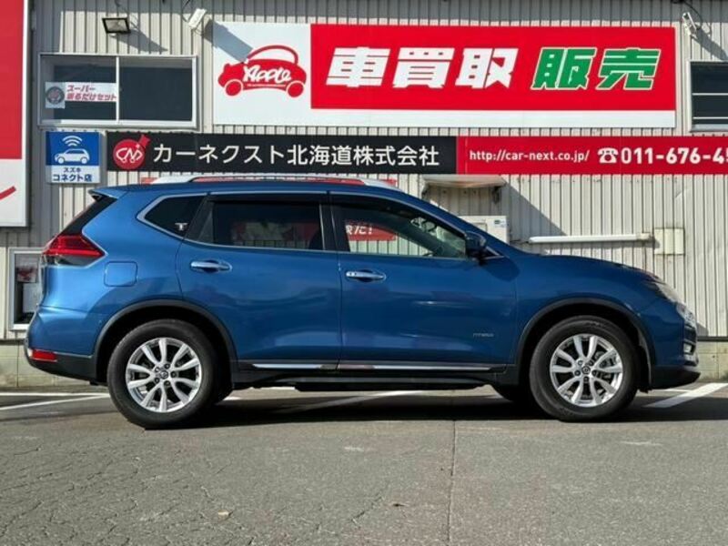 X-TRAIL-19