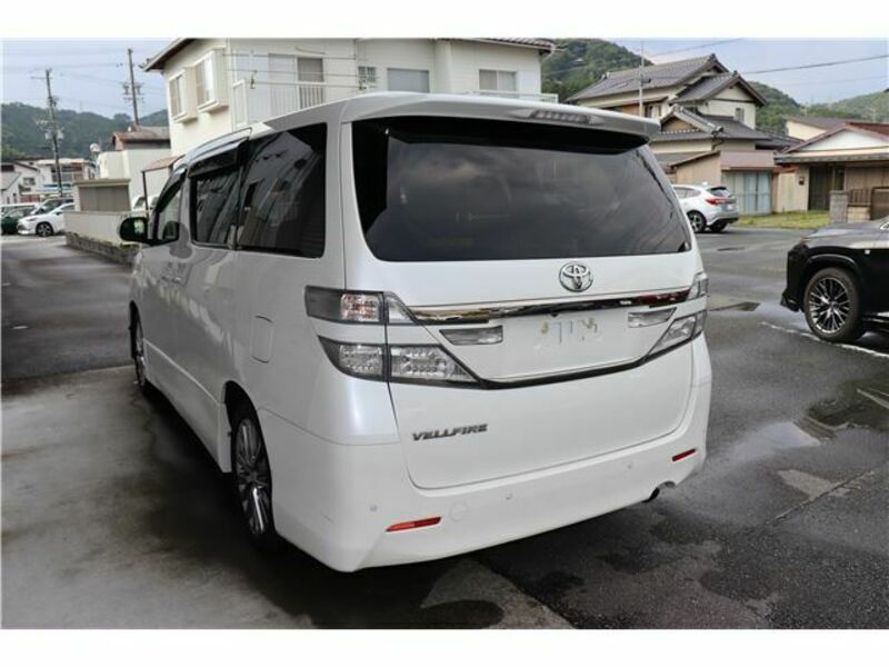 VELLFIRE-5