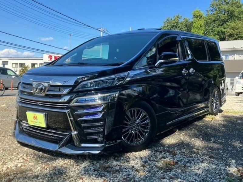 TOYOTA　VELLFIRE