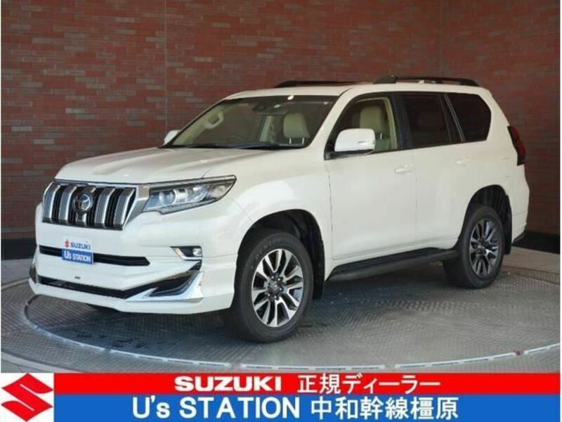 TOYOTA　LAND CRUISER PRADO