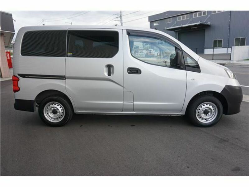 NV200 VANETTE-4