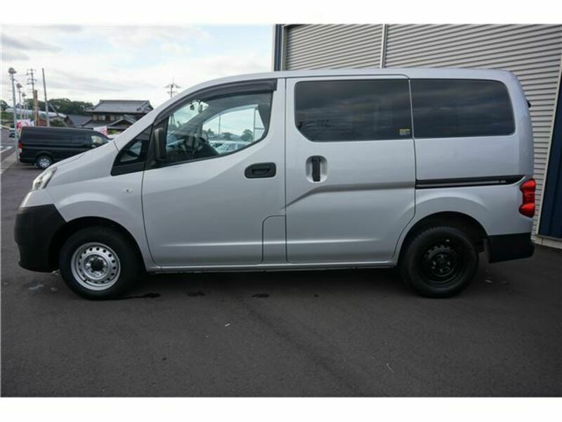 NV200 VANETTE-5