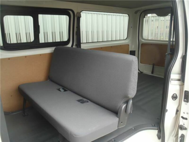 HIACE VAN-29