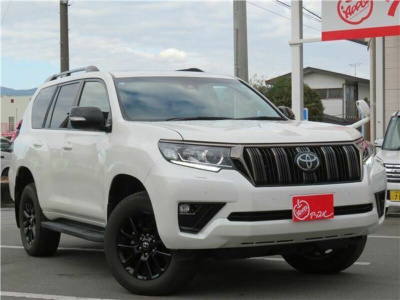 TOYOTA　LAND CRUISER PRADO