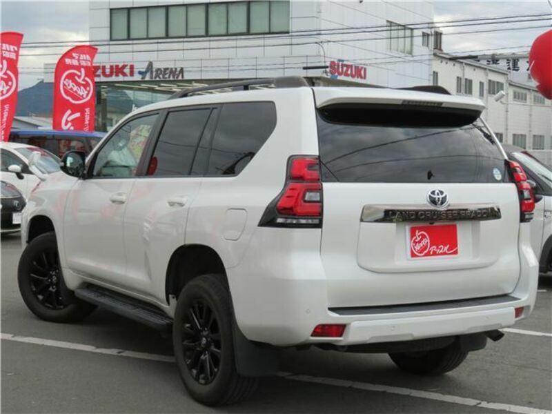 LAND CRUISER PRADO-10