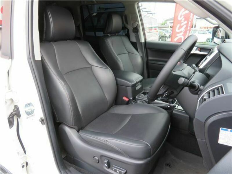 LAND CRUISER PRADO-27