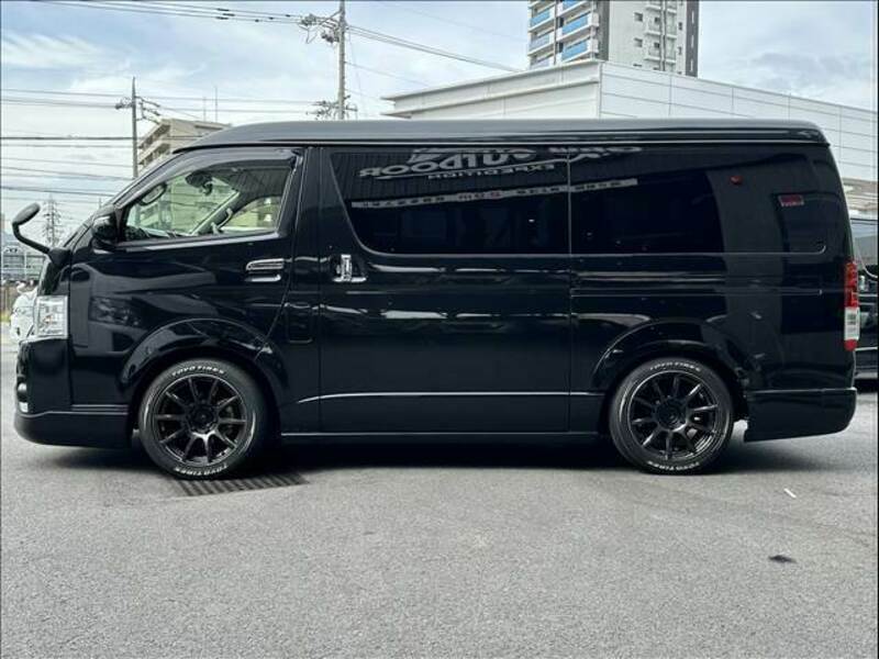 HIACE VAN-13