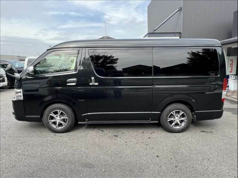 HIACE VAN-13